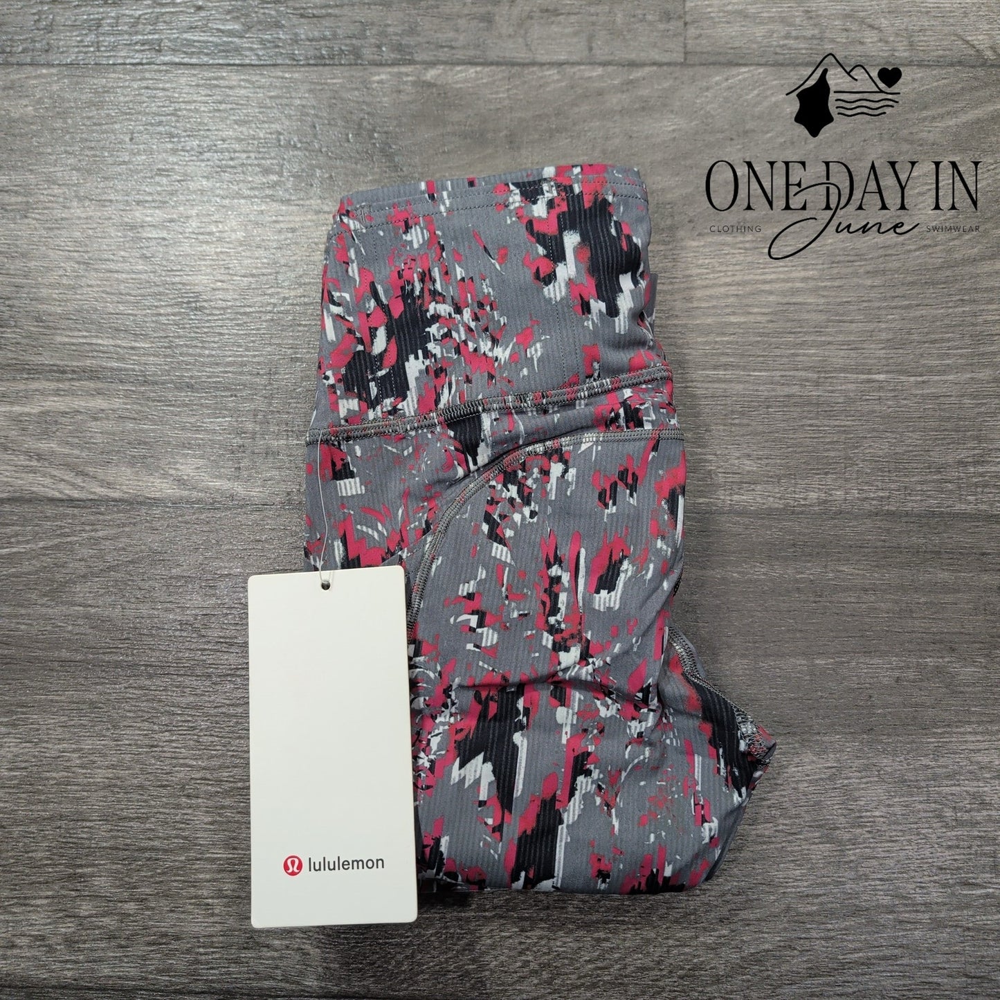 Lululemon Fast and Free HR Tight 25" Floral Flux Multi Nulux NWT Size 2