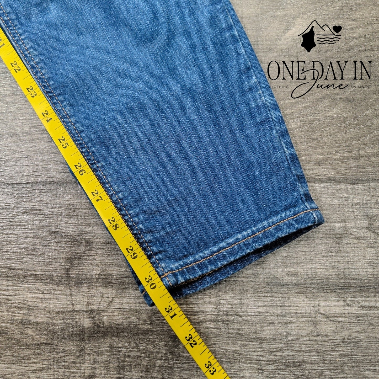 Old Navy High Rise Rockstar Super Skinny Jeans Size 18 Long