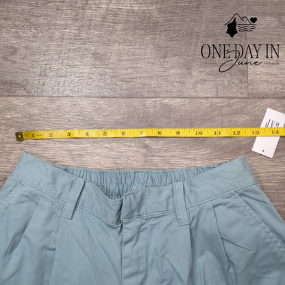 Gap Petite Comfort Waist Tapered Leg Pants Size 4P