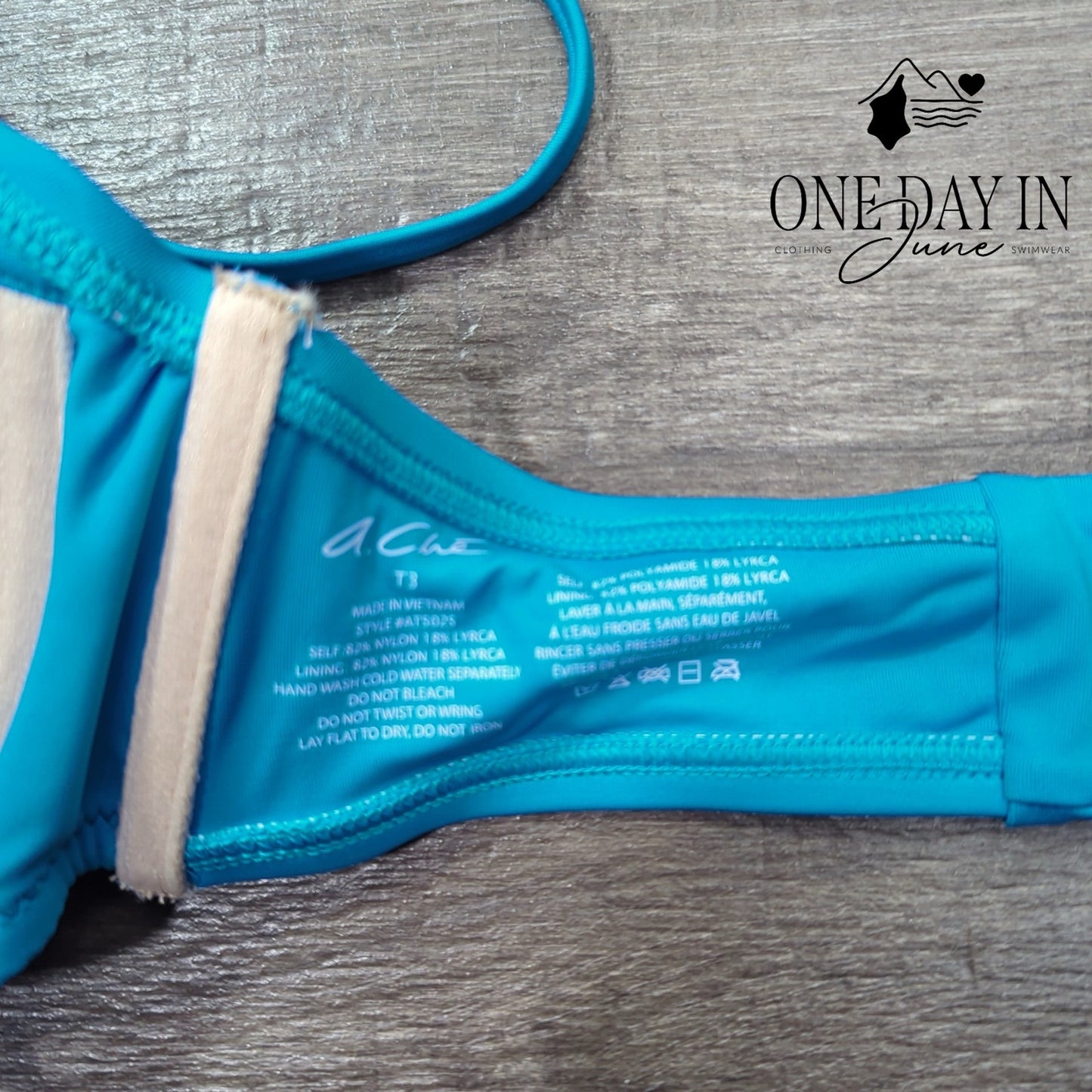 A.Che Tie Back High Neck Halter Keyhole Bikini Top Size T3 (S/M 32D, 34C, 36B)