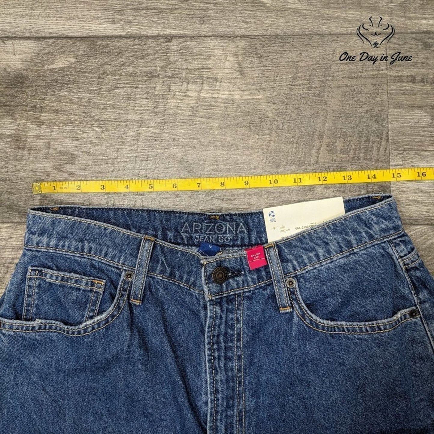 Arizona Jean Co. Juniors Highest Rise Balloon Jeans Size 13