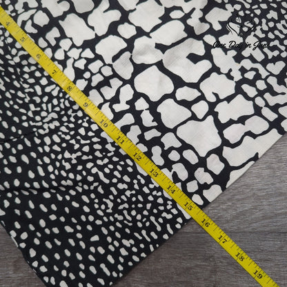J.Crew Mini Skirt Size 6 Black White Abstract Animal Print Cotton Size 6