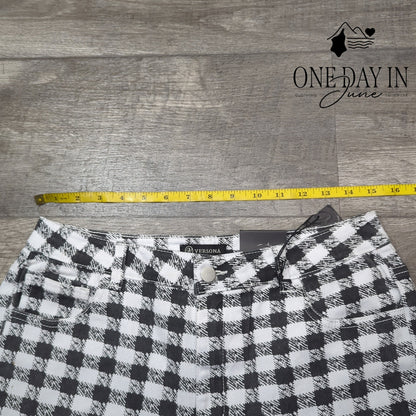 Versona Modern Flare Leg Jeans Women's Black White Gingham Plaid NWT Size 10