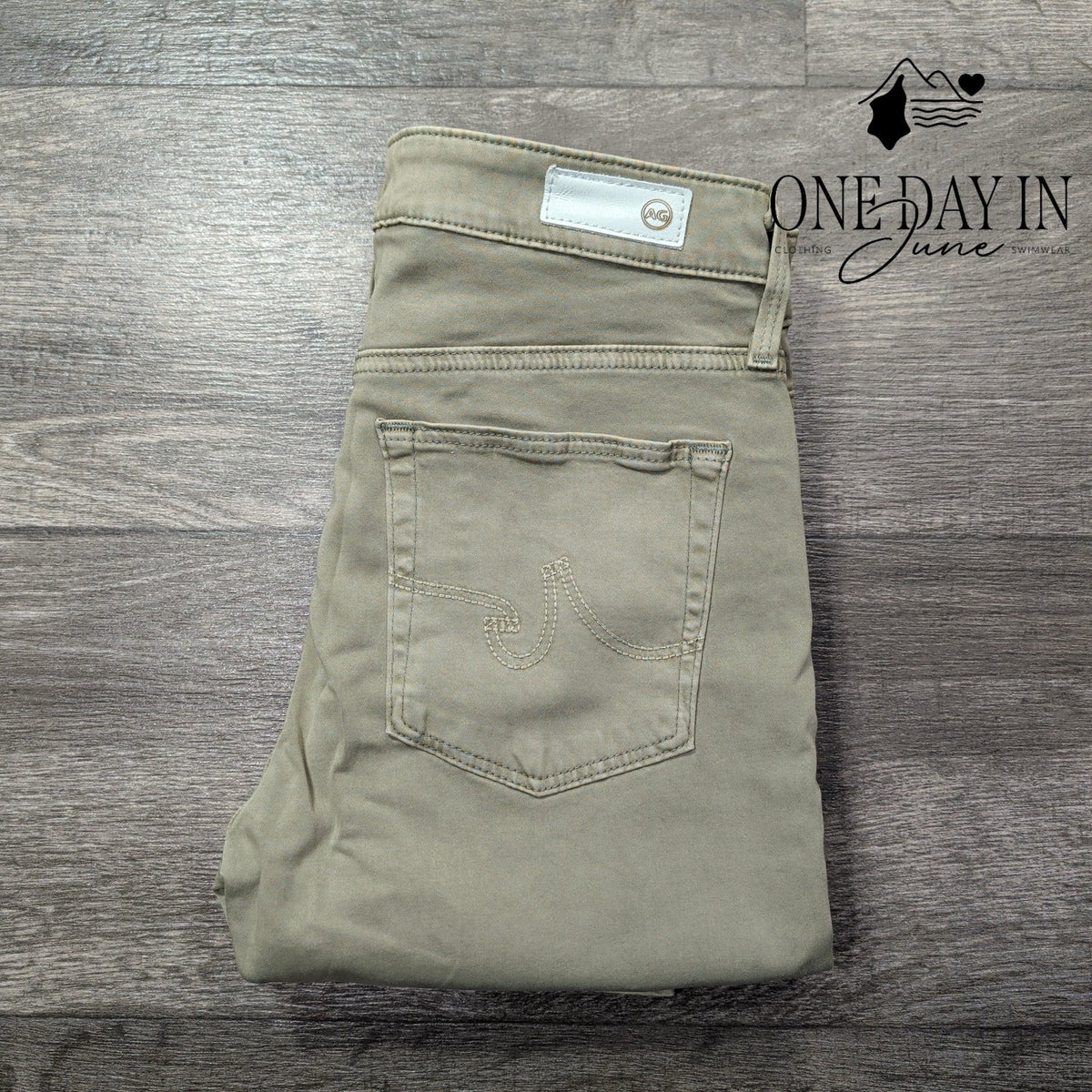 AG Adriano Goldschmied Farrah Skinny Ankle Jeans Sage Green NWT Size 2 (26)