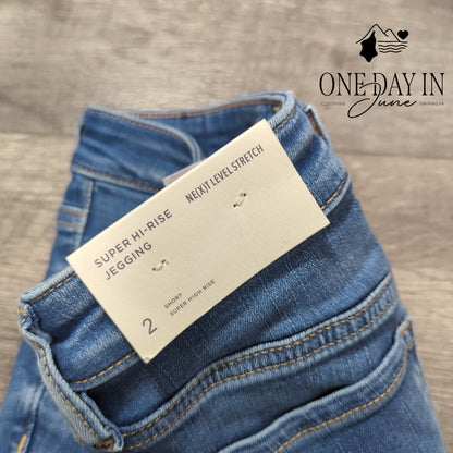 American Eagle Outfitters Super Hi-Rise Jegging Jeans Size 2