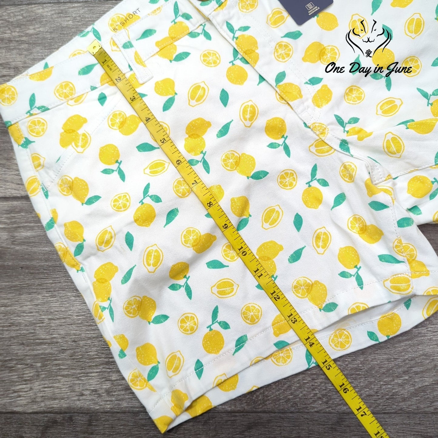 St. John's Bay Mid Rise Shorts Size 12