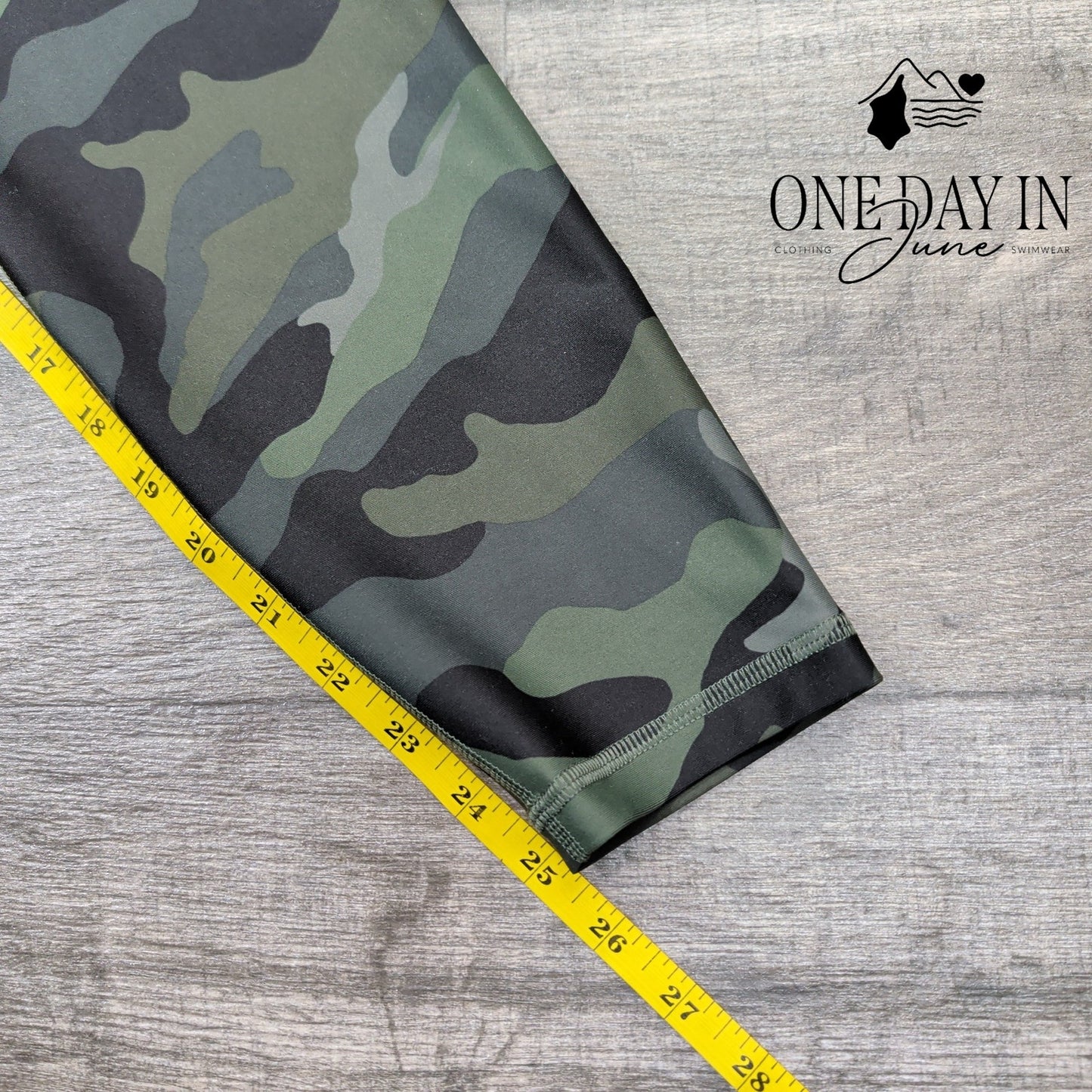 Old Navy Elevate PowerSoft Leggings Green Camo High Rise 7/8 Pockets NWT Size L