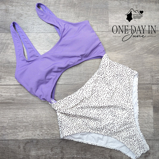 CharmLeaks Ribbed Cutout One Piece Swimsuit Purple Animal Print Size M