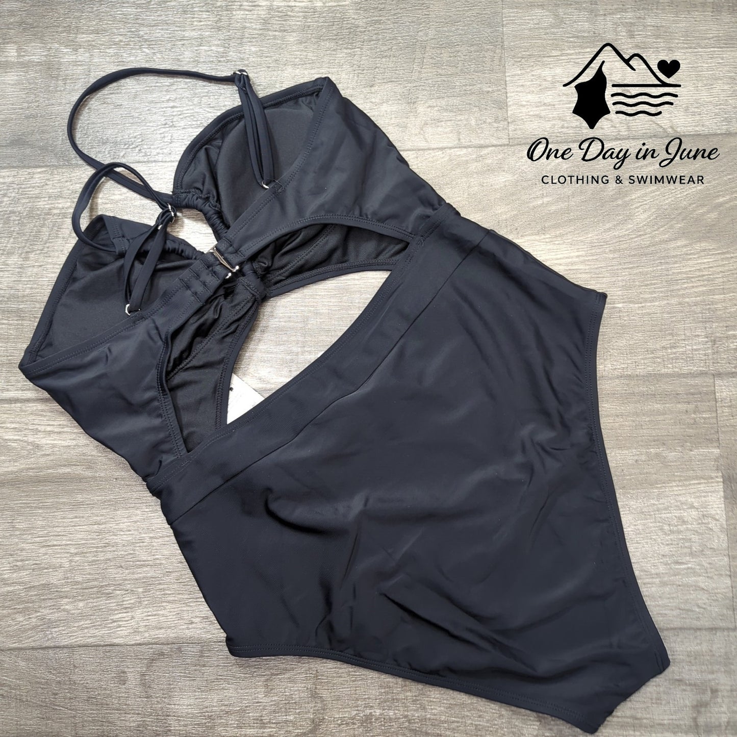Cupshe Cutout One Piece Swimsuit Size L