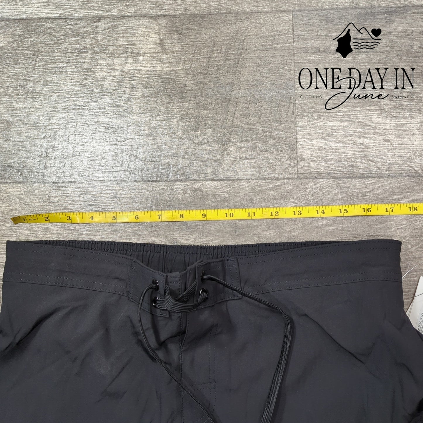 Calvin Klein Boardshorts Size L