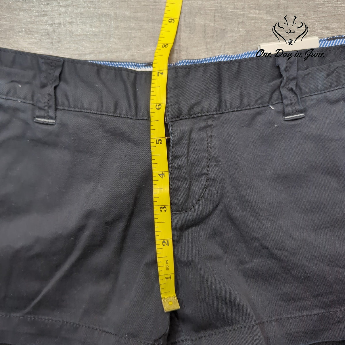 Aeropostale Black Flat Front Chino Shorts NWT Size 1/2