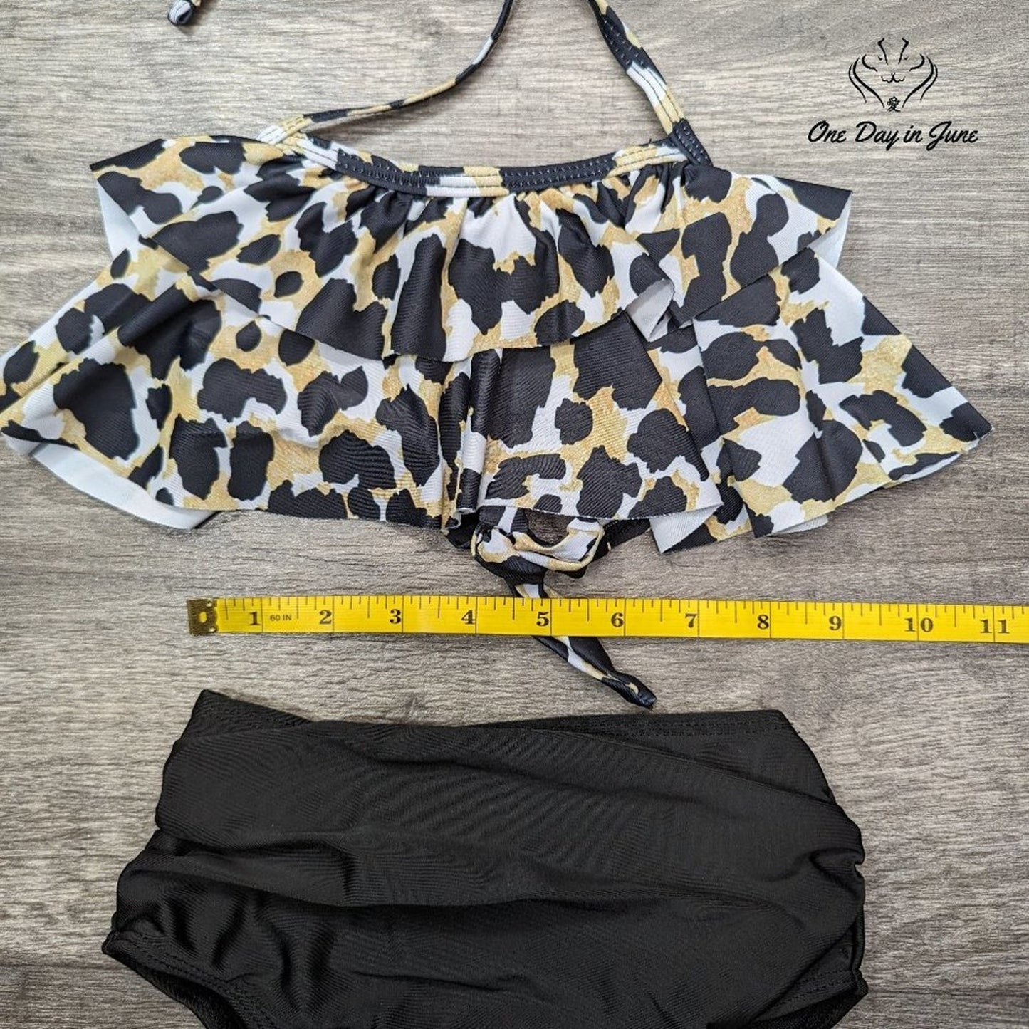 Conjunto Flounce Bikini Swimsuit Size 116 (4-5 yrs)