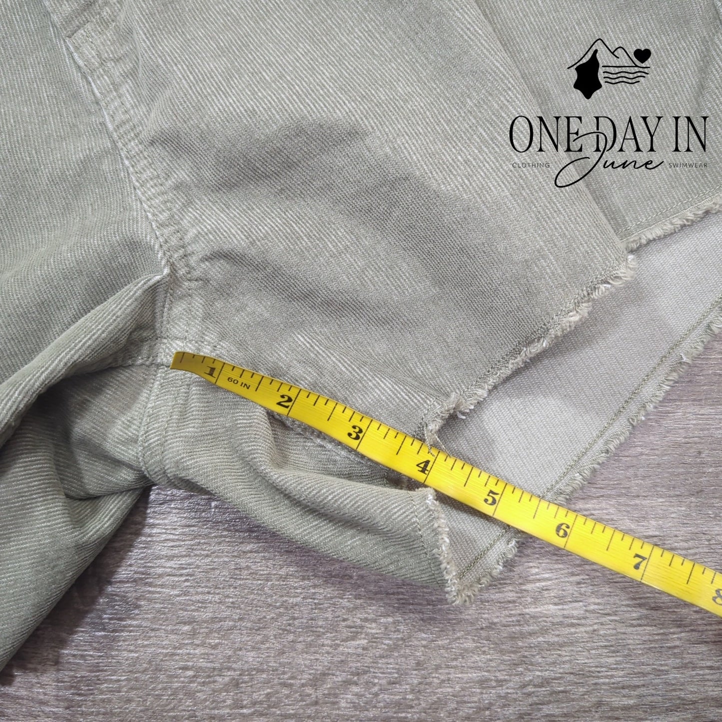 Gap Corduroy Shorts Size 10