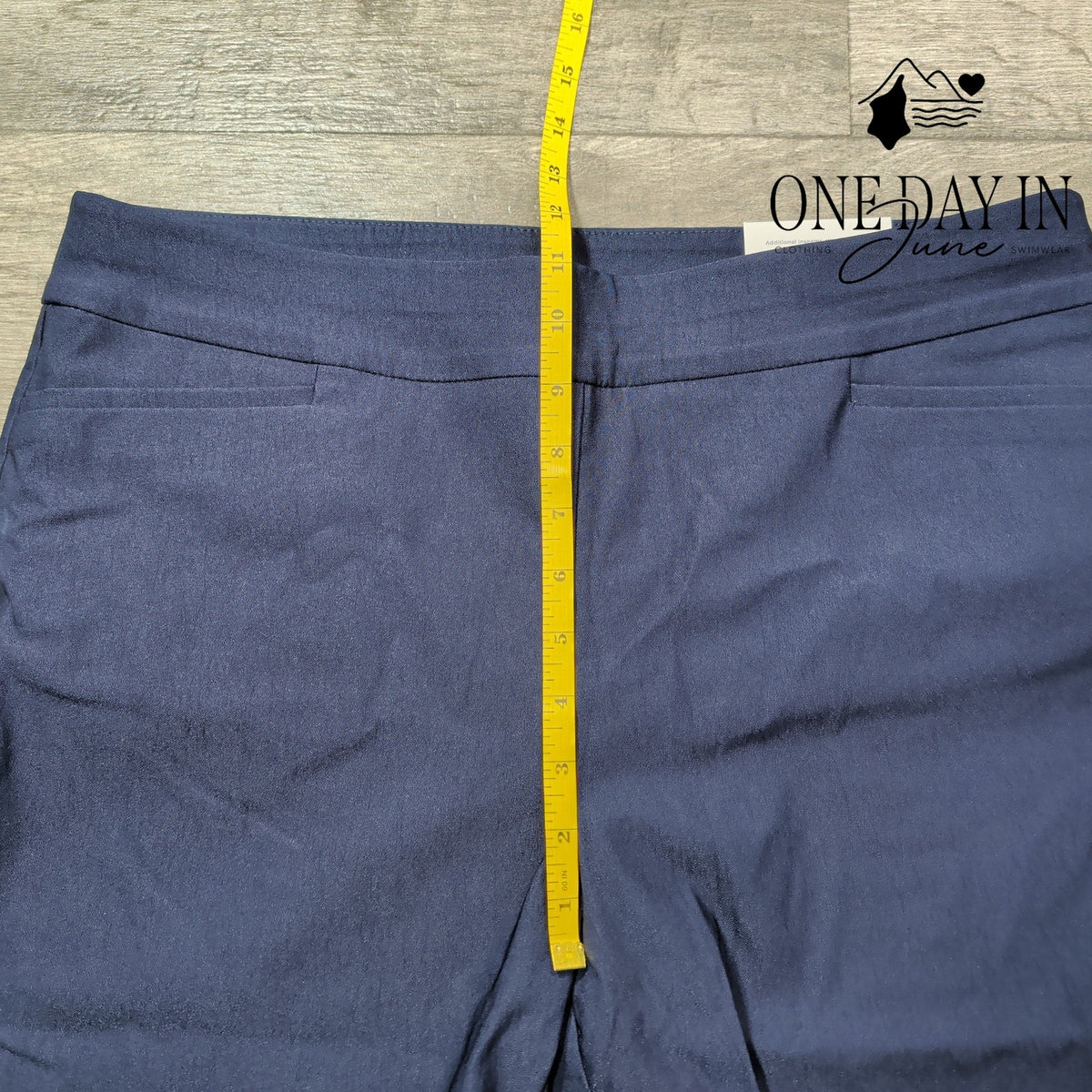 Chico's So Slimming Brigitte Shorts Navy Blue 10" NWT Size Chico's 2 (12)