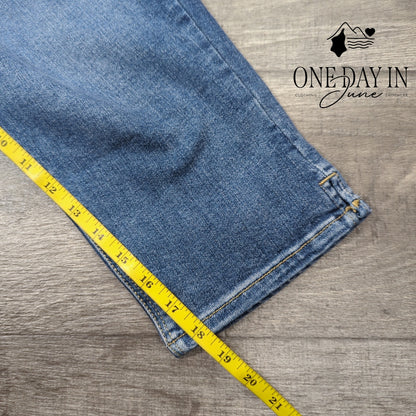 Old Navy High Rise Capri Jeans Size 14