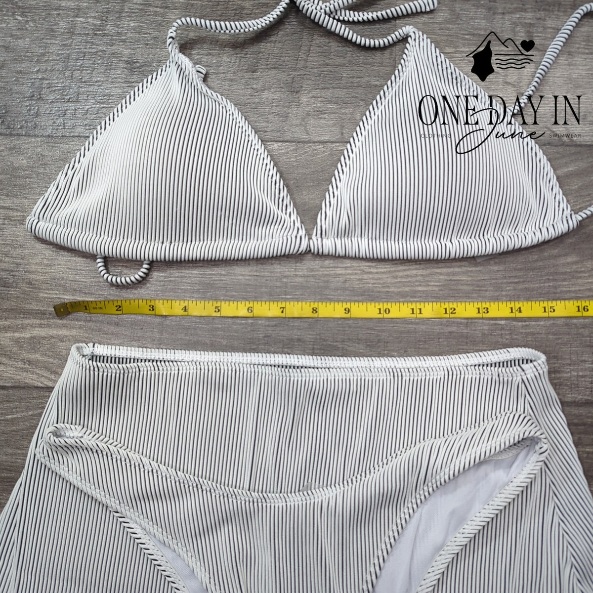CharmLeaks Triangle 3 Piece Bikini Swimsuit Skirt Black White Size XL