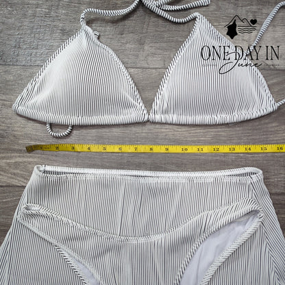 CharmLeaks Triangle 3 Piece Bikini Swimsuit Skirt Black White Size XL