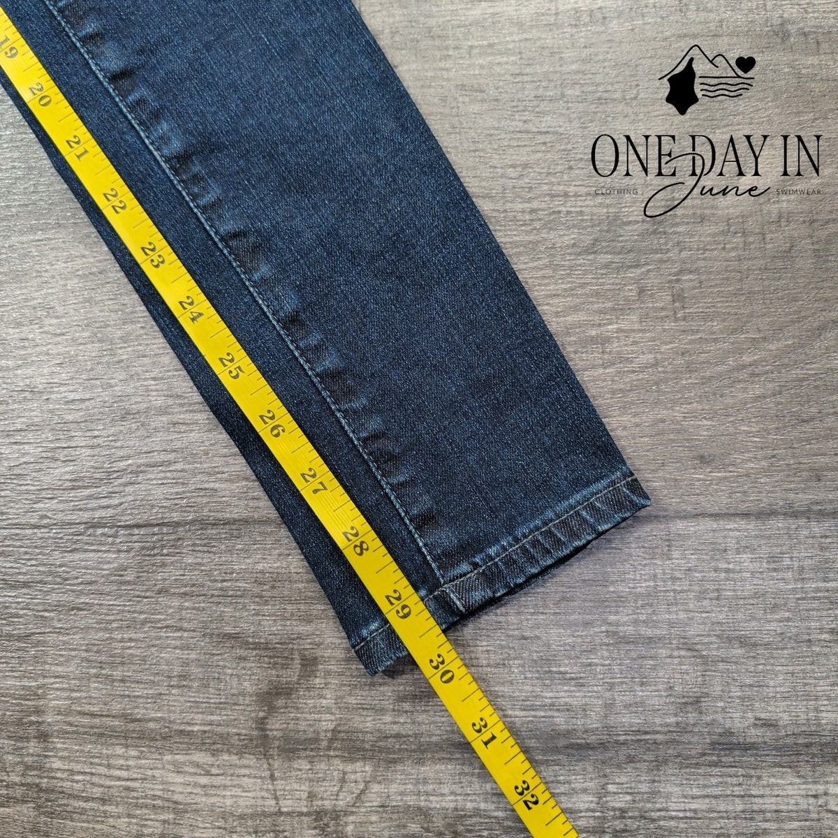 AG Adriano Goldschmied The Mila Super High Rise Skinny Jeans Blue NWT Size 4