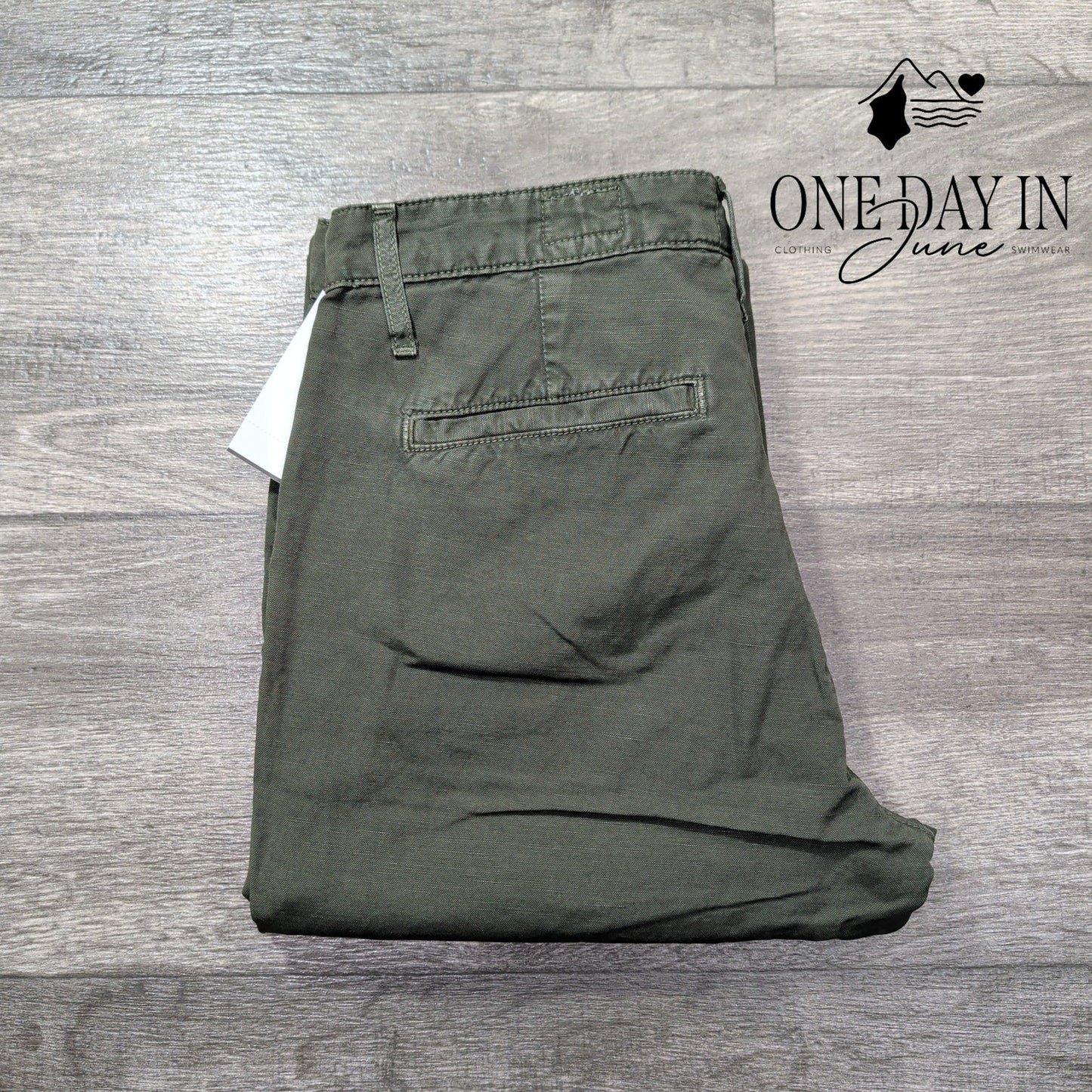AG Adriano Goldschmied Caden Tailored Trouser Pants Olive Green NWT Size 4 (27)