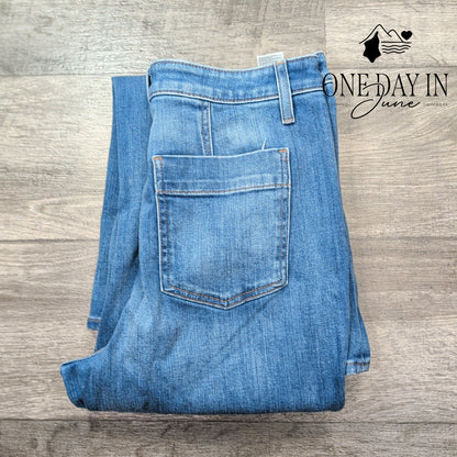 Chico's So Slimming High Rise Flare Jeans Size Chico's 1.5 (10)