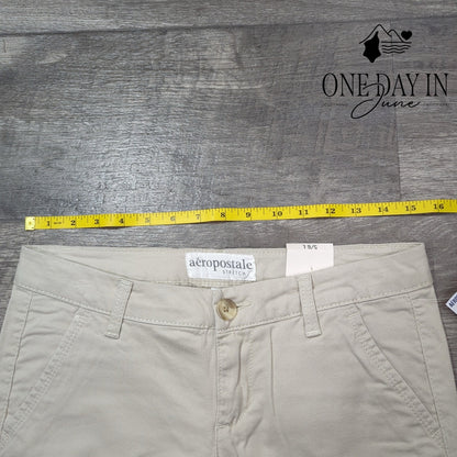 Aeropostale Juniors Straight Leg Khaki Pants Size 5