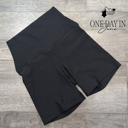 90 Degree Yoga Shorts Size XS