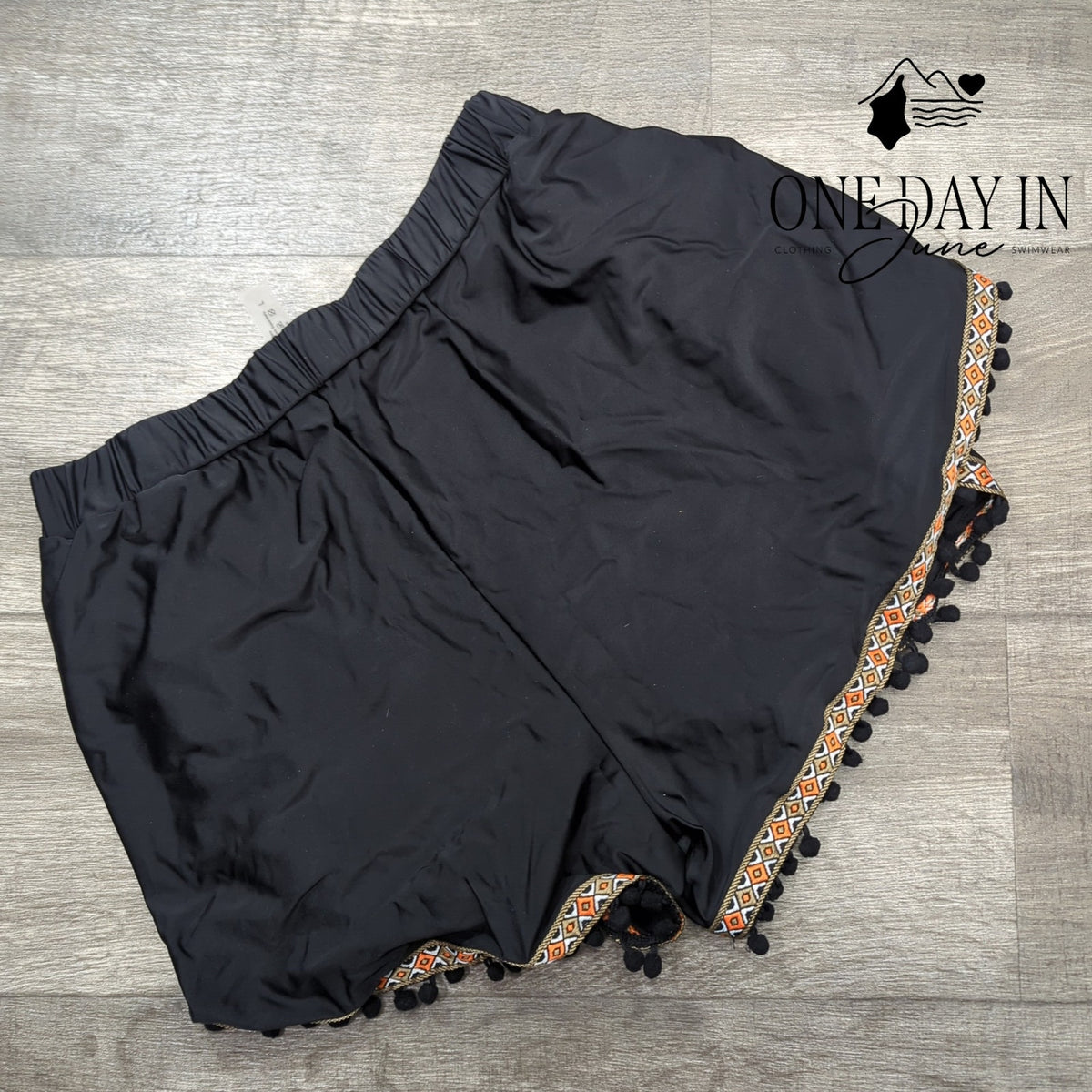 CharmLeaks Womens Pom Pom Trim Boho Swim Cover Up Shorts Black Size L