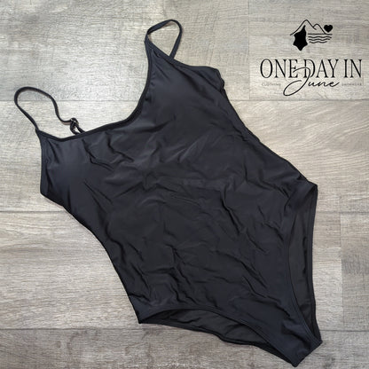 Aleumdr Moderate One Piece Swimsuit Size L