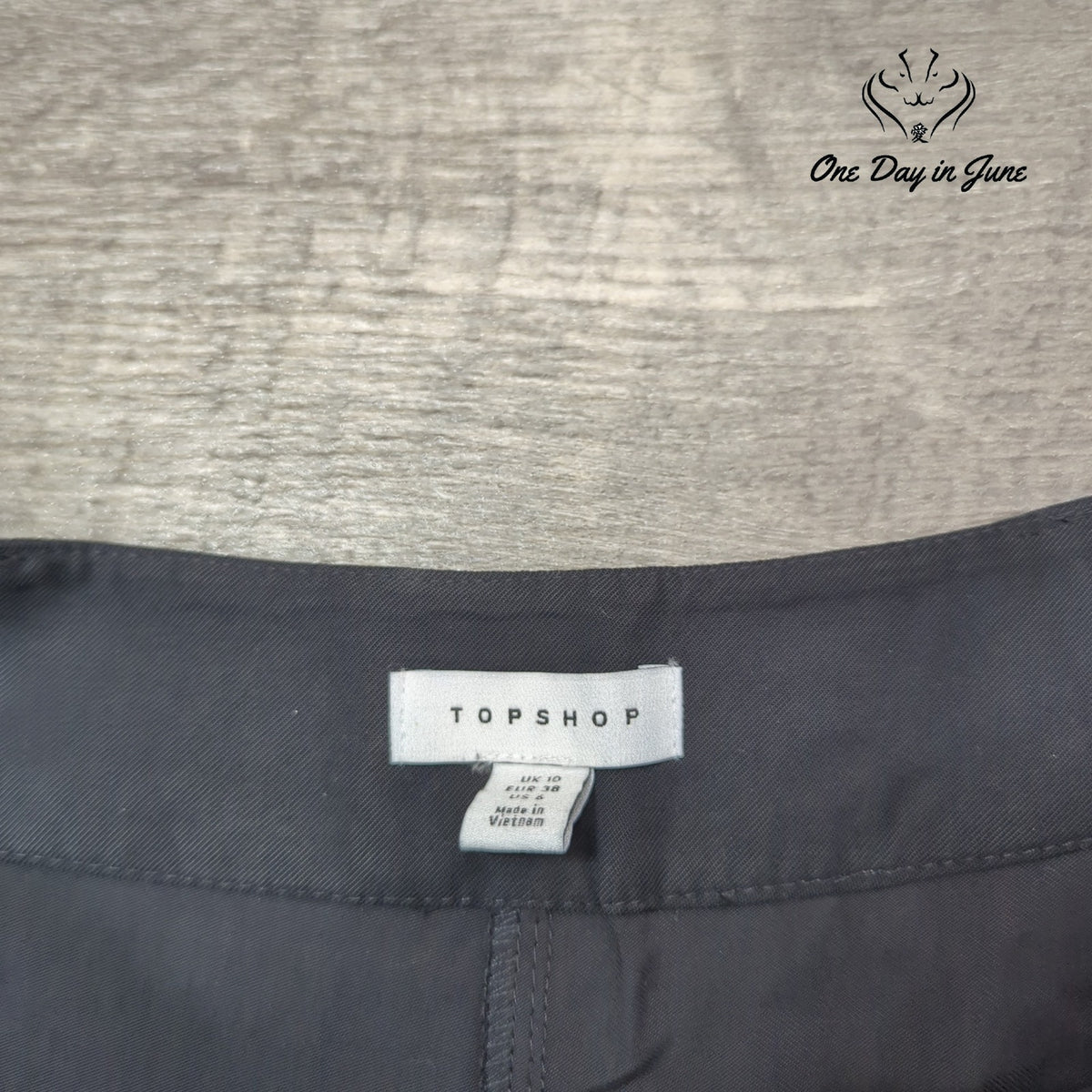 Topshop Black Pleated Straight Leg Dress Pants Trousers Size 6