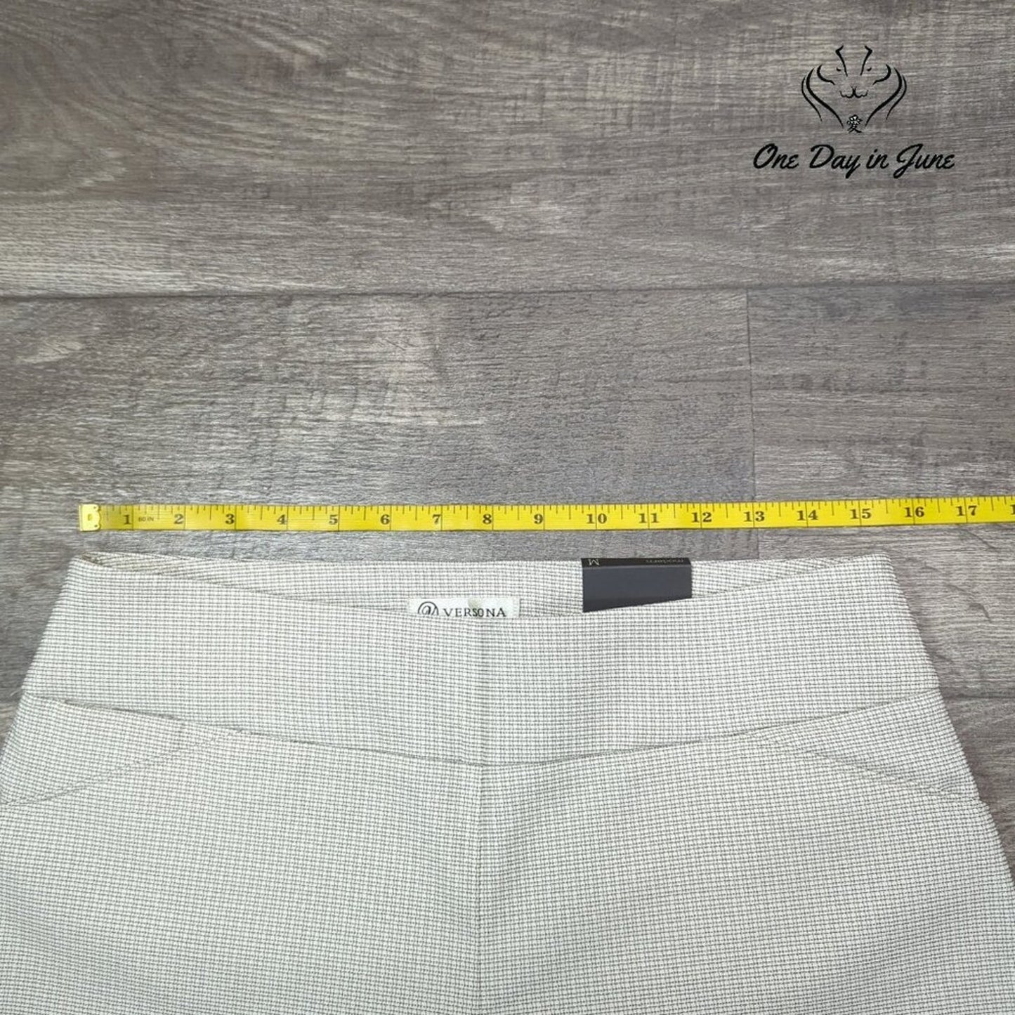 Versona Modern Ankle Pants Size M