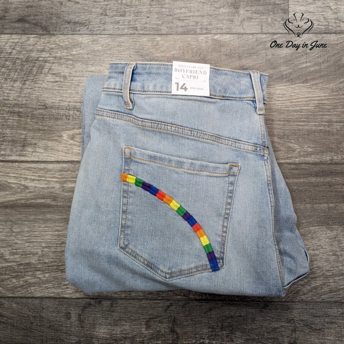 Lane Bryant Mid Rise Boyfriend Capri Jeans Size 14