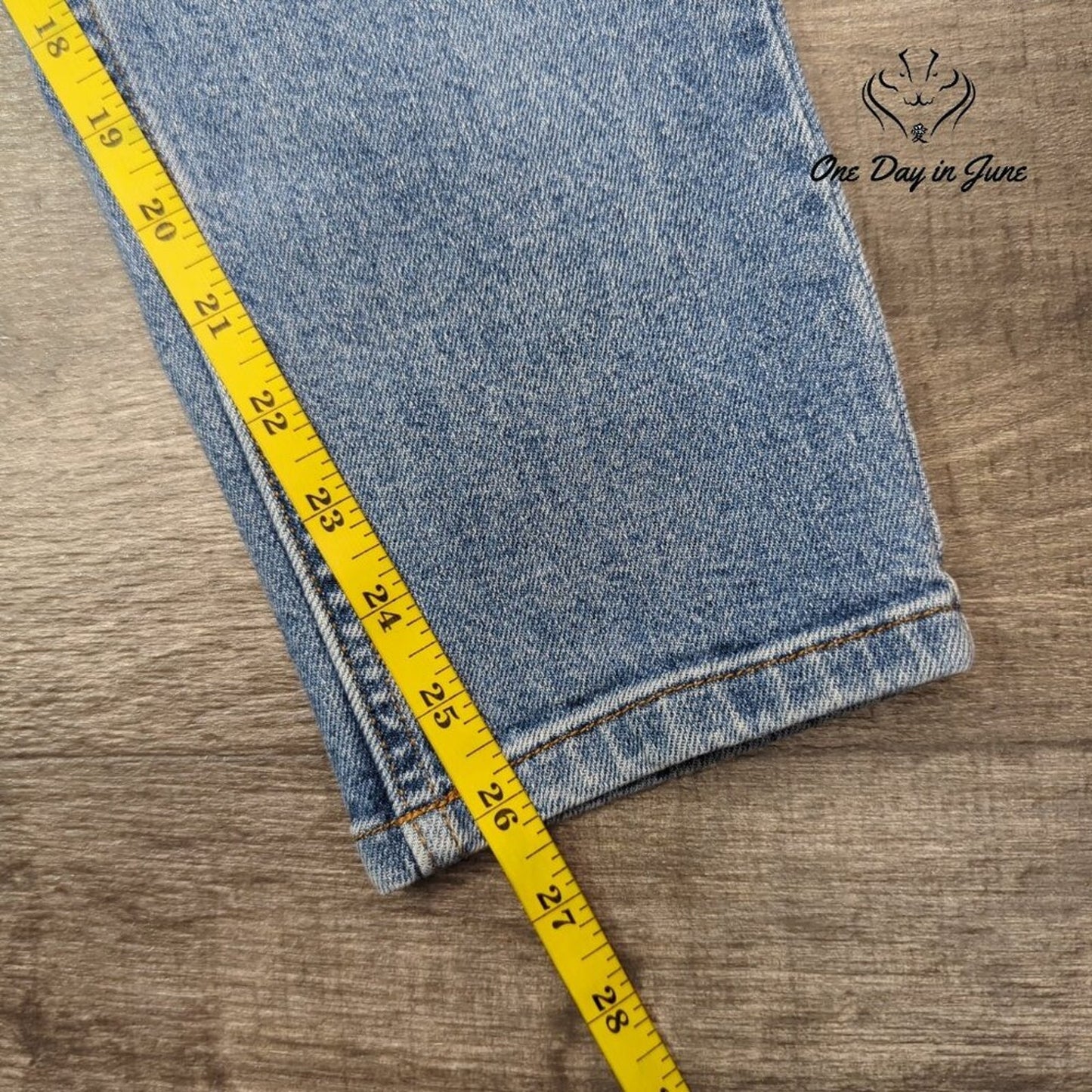 HT Denim High Waist Mom Jeans Size 7