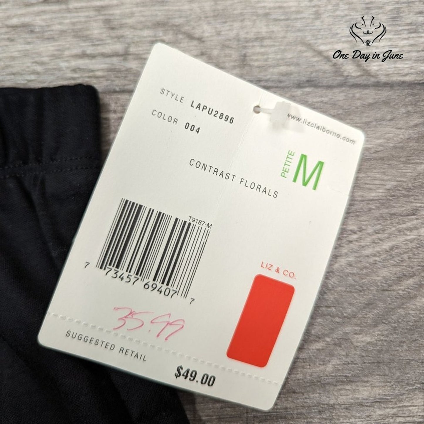 Liz Claiborne Petite Pull On Skirt Size M