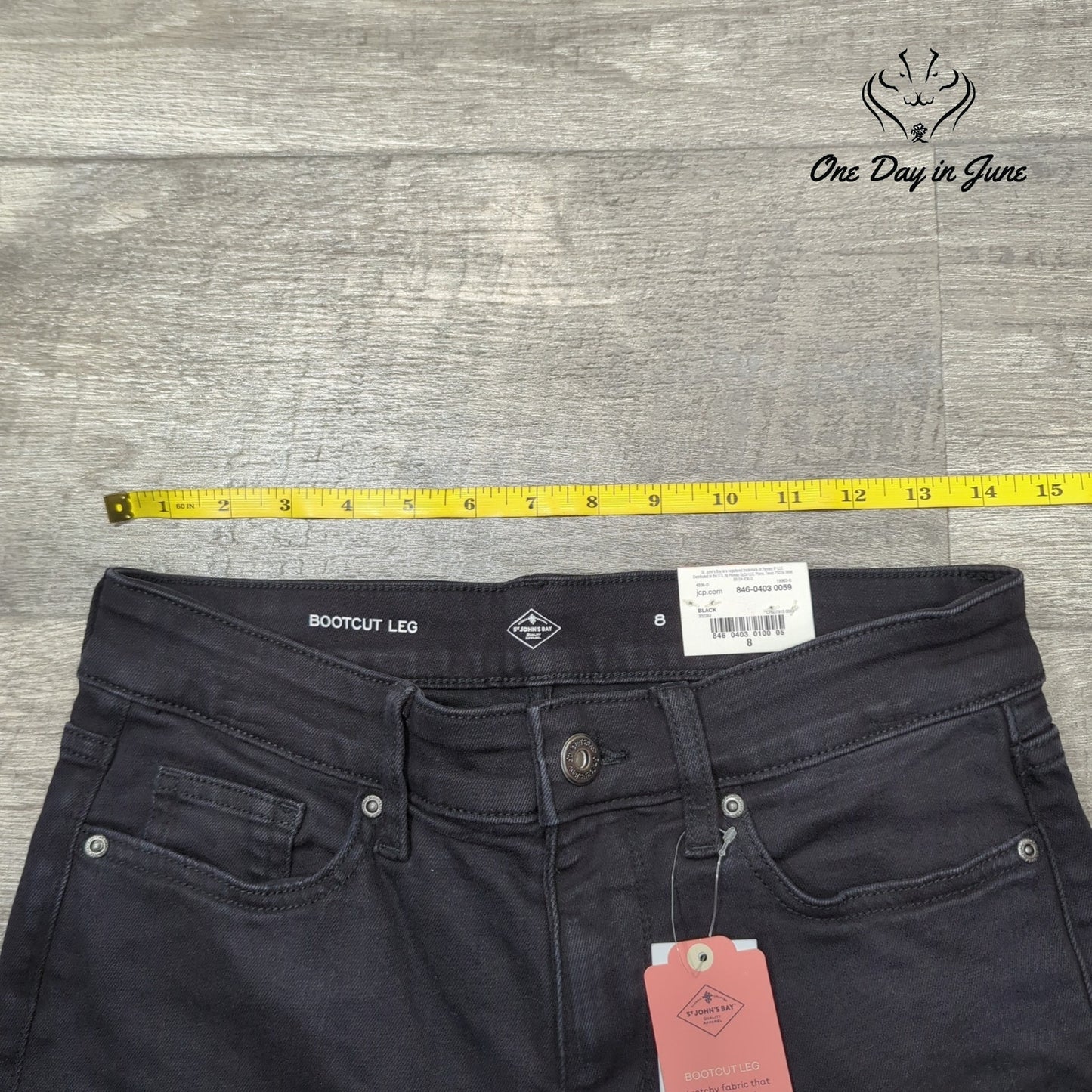 St. John's Bay Mid Rise Bootcut Leg Jeans Size 8