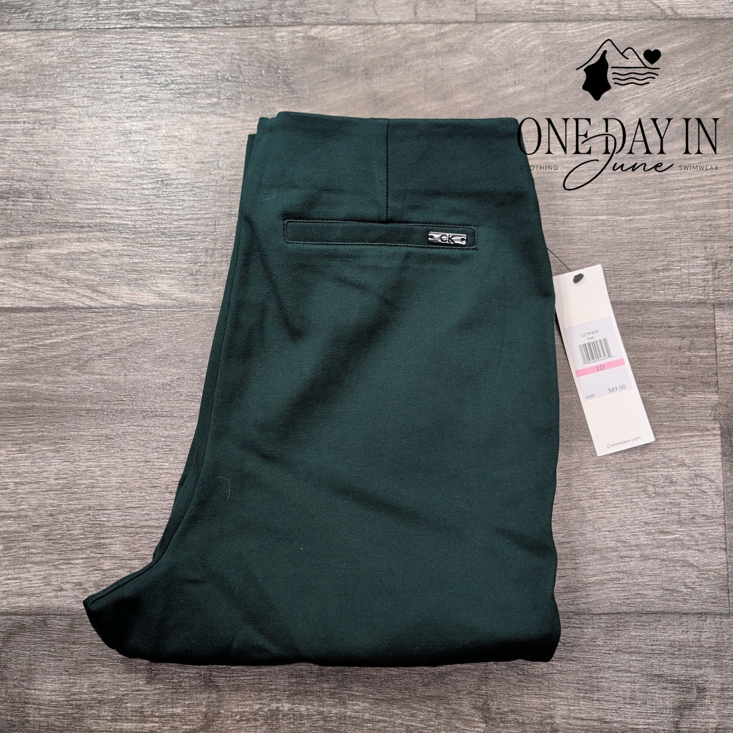 Calvin Klein Tapered Leg Pants Size 10