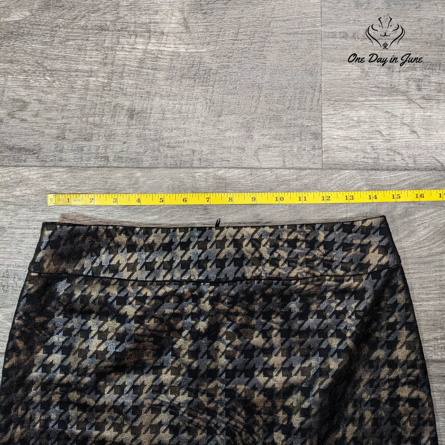 Tribal Geometric Mini Skirt Size 4