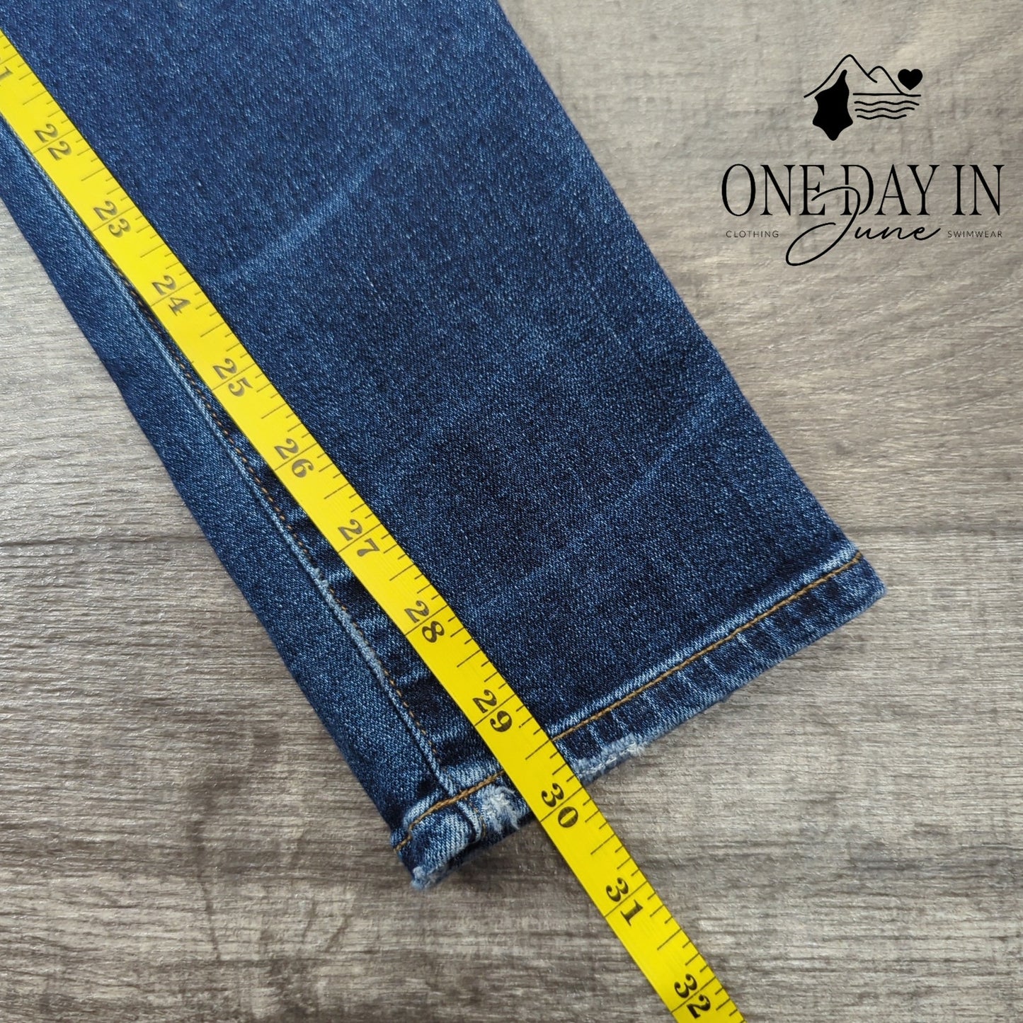 Citizens of Humanity Avedon Skinny Jeans Size 26 (2)