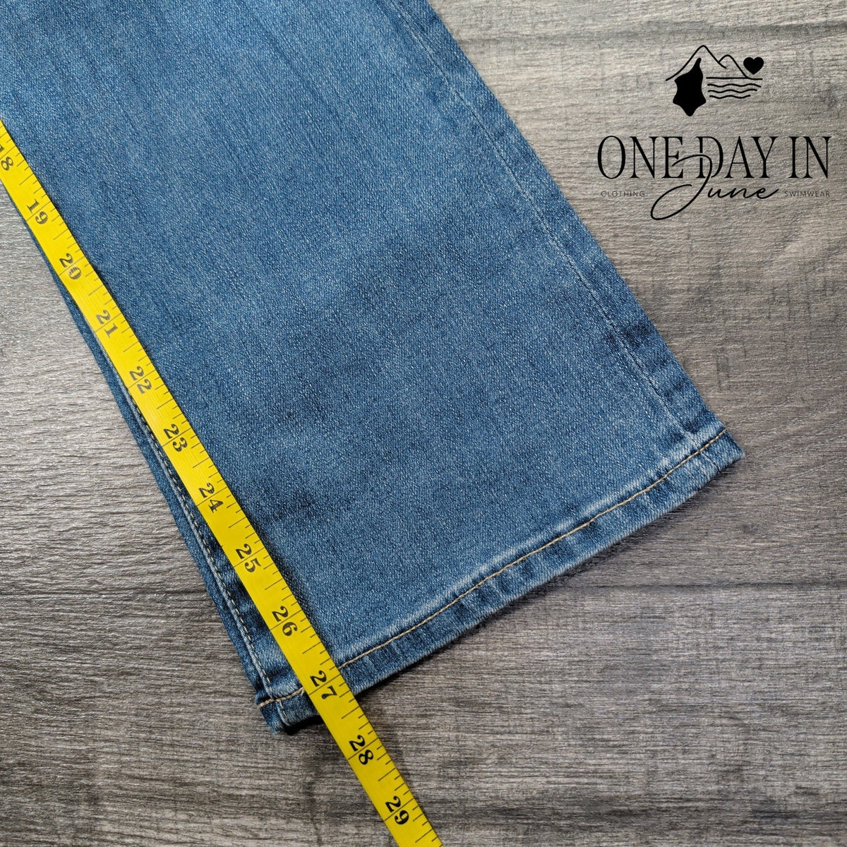 AG Adriano Goldschmied The Jodi Crop High Rise Slim Flare Jeans NWT Size 4 (27)