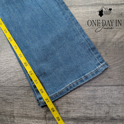 AG Adriano Goldschmied The Jodi Crop High Rise Slim Flare Jeans NWT Size 4 (27)