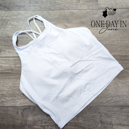 Adisputent Strappy Back Sports Bra Size M