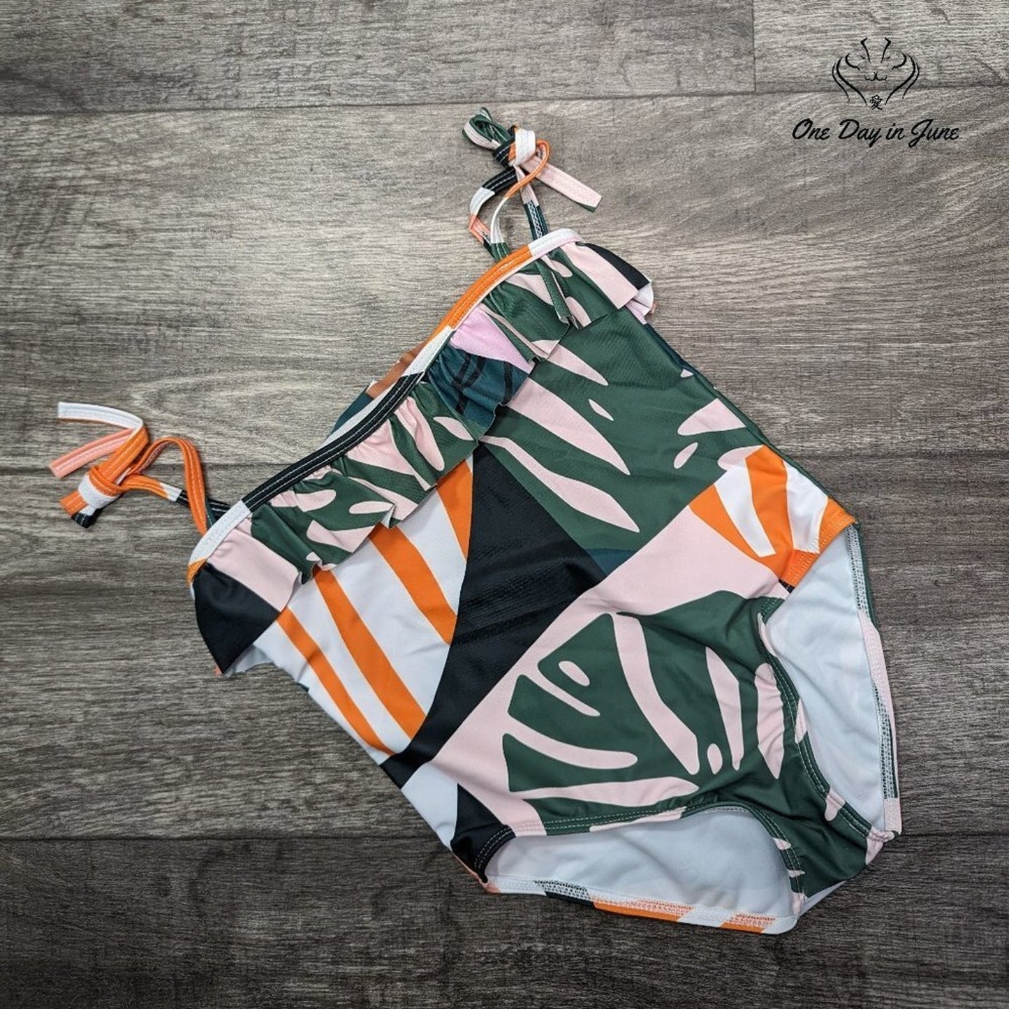 Aclonar Girls One Piece Swimsuit Size 110 (5 Yrs)