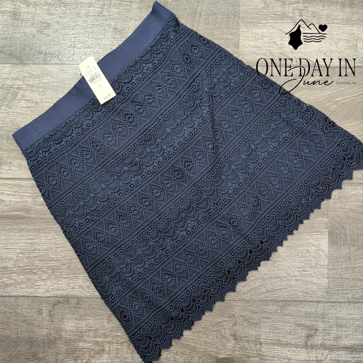 Loft Crotchet Mini Skirt Size 0