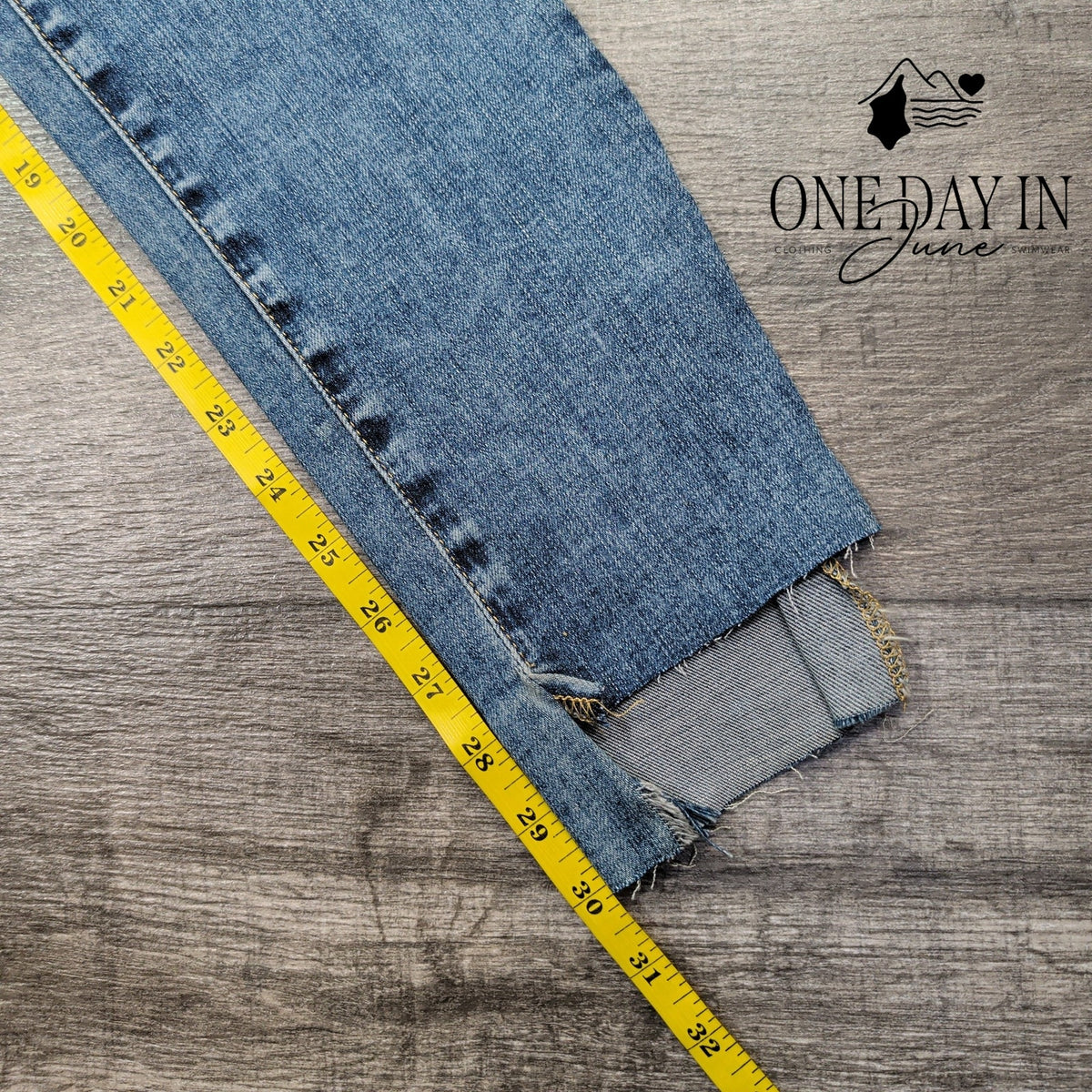 AG Adriano Goldschmied The Sophia High Rise Skinny Jeans Blue NWT Size 4 (27)