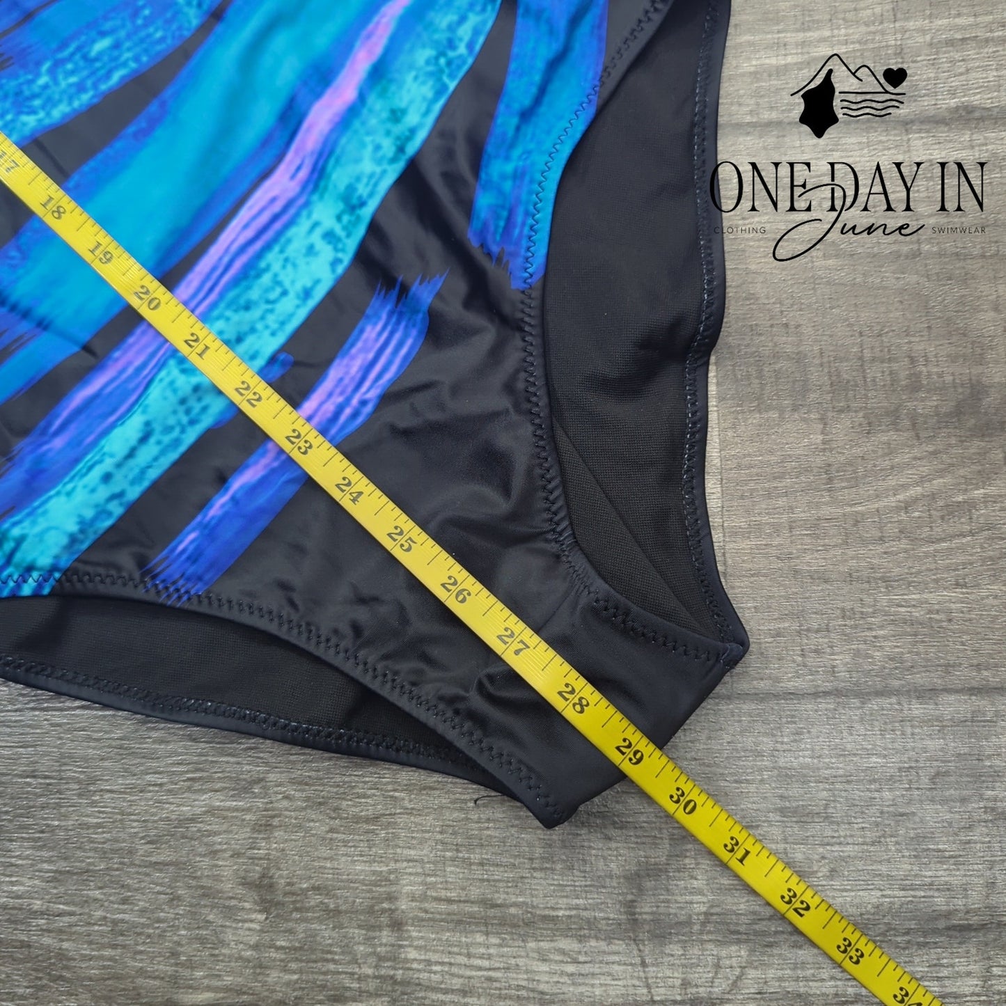 Aleumdr Cross Back One Piece Swimsuit Size L