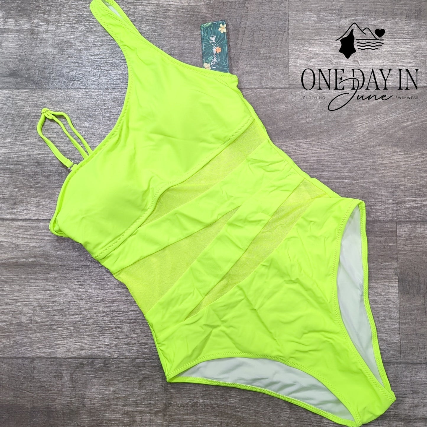 Blooming Jelly Mesh Cut Out One Piece Size M