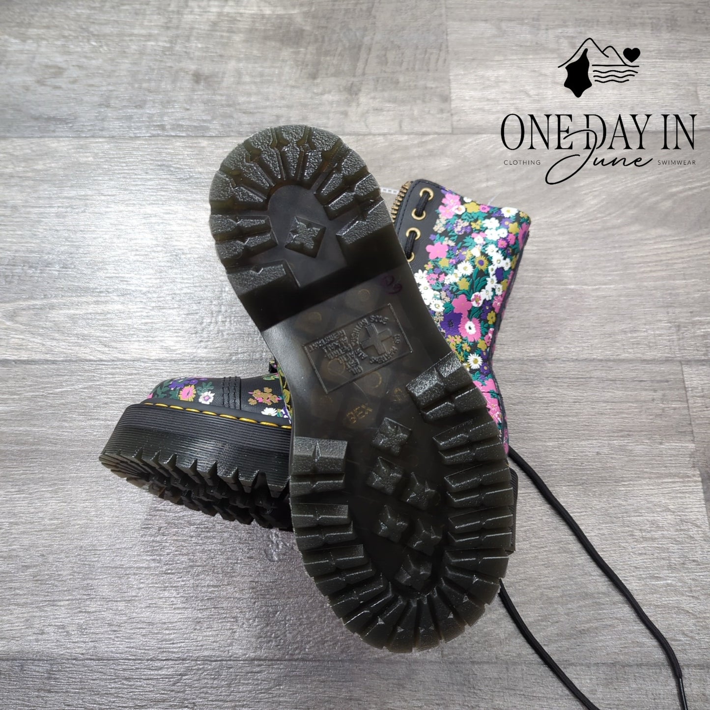 Dr. Martens Sinclair High Platform Boots Size 5