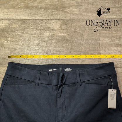 Old Navy High Rise Pixie Straight Pants Black Petite NWT Size 10P
