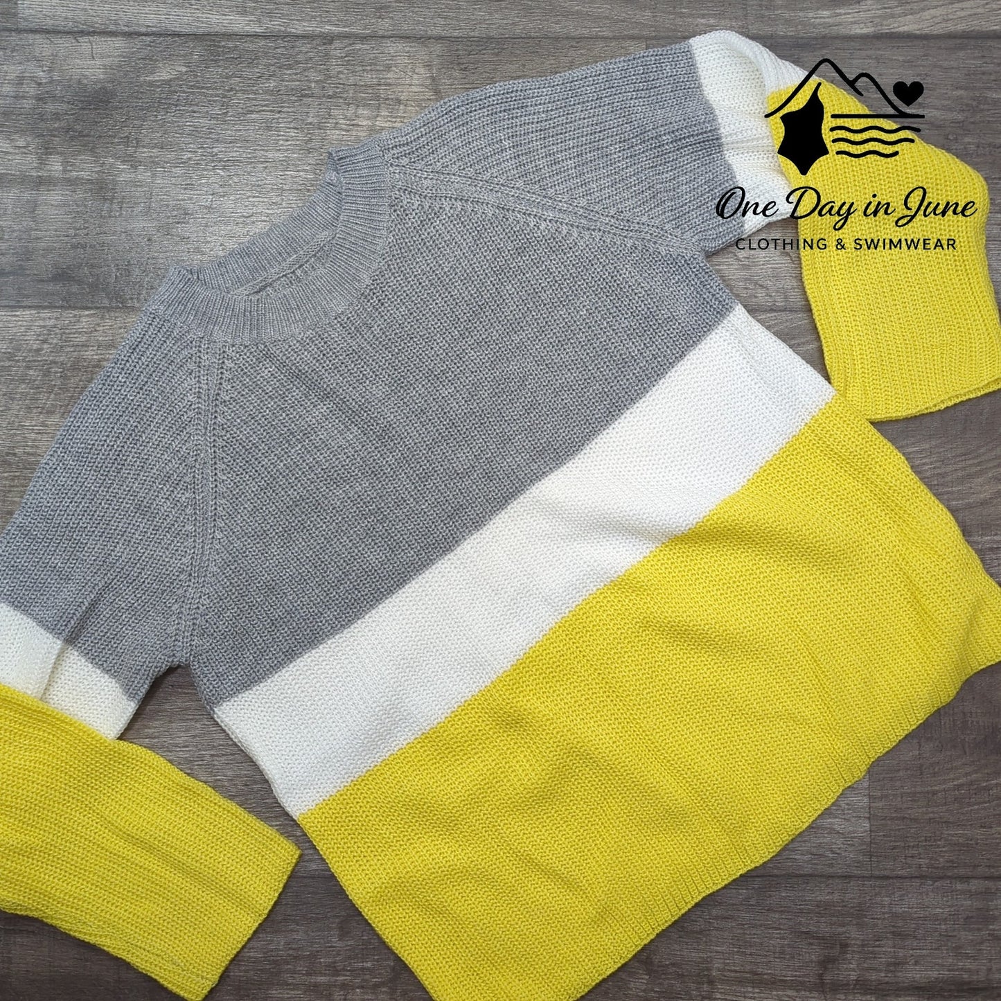 Romwe Crew Neck Knit Sweater Size S