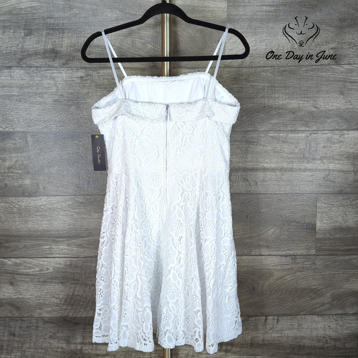 City Studio White Floral Lace Fit Flare Mini Dress Spaghetti Strap NWT Size 13