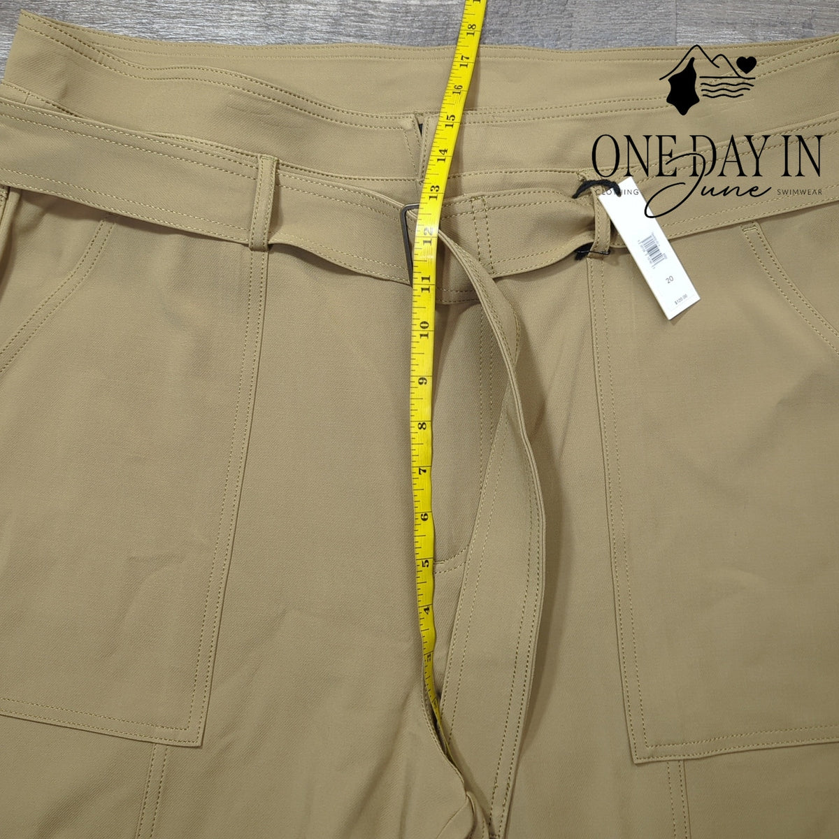 Banana Republic High Waisted Belted Crop Pants Tan Khaki NWT $120 Size 20